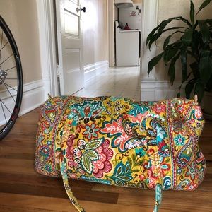 Vera Bradley Medium overnight bag